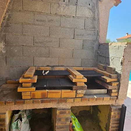 Maison De Les 2 Dauphins