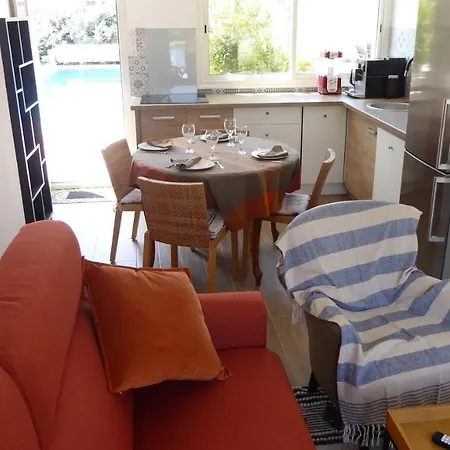 Maison De Les 2 Dauphins 乐巴凯尔斯