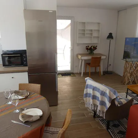 Holiday home Les 2 Dauphins *