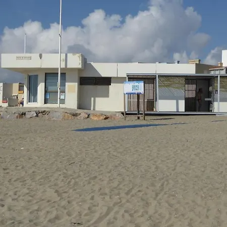 Maison De Les 2 Dauphins