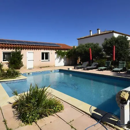 Maison De Les 2 Dauphins