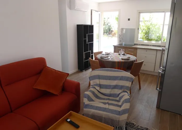 Maison De Les 2 Dauphins 펜션