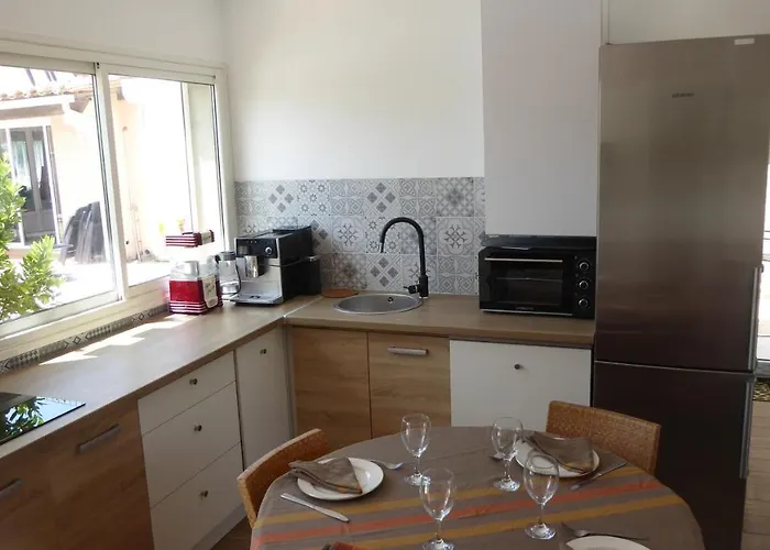 Maison De Les 2 Dauphins 펜션 *