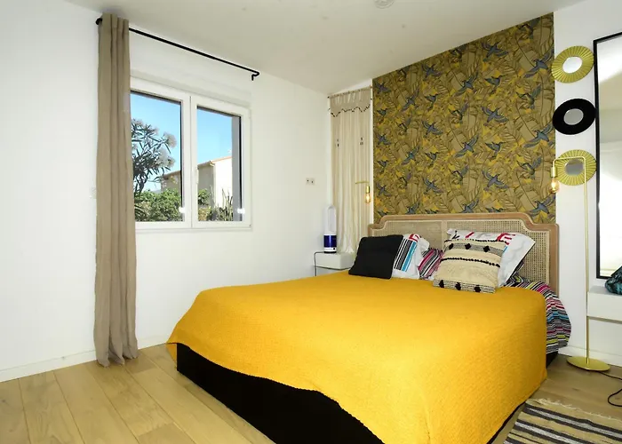 Maison De Les 2 Dauphins 르발카레스